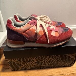 Inkkas Andes Jogger size 9